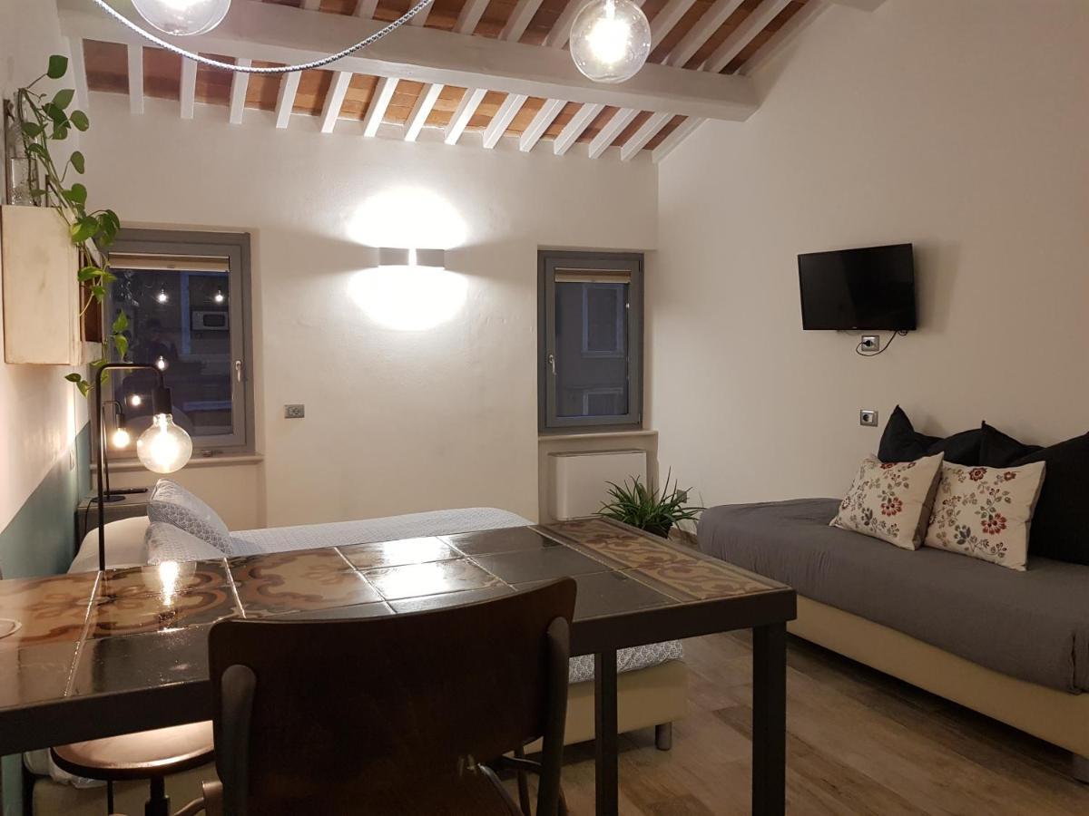 Santa Marta Rooms&Studios Верона Экстерьер фото